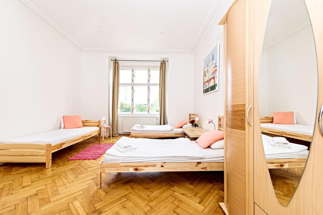 Chill Hill Apartments Prague Exterior photo